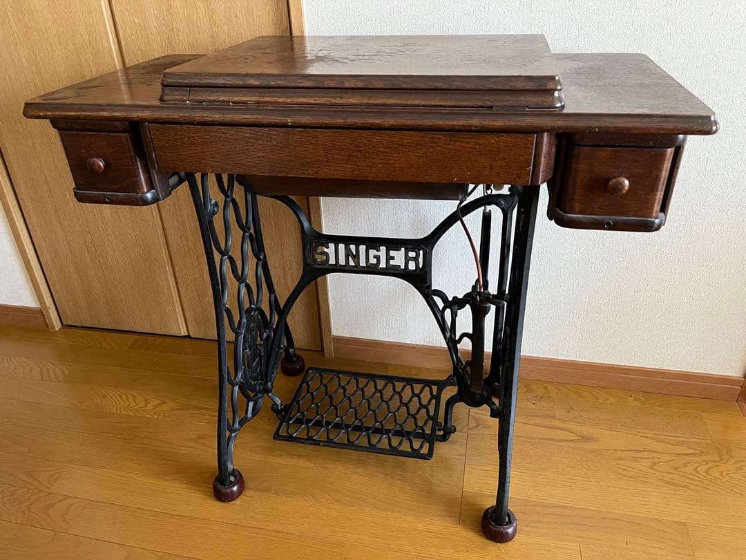 SINGER足踏みミシン ミシンとしての機能あり　もともとアンティーク