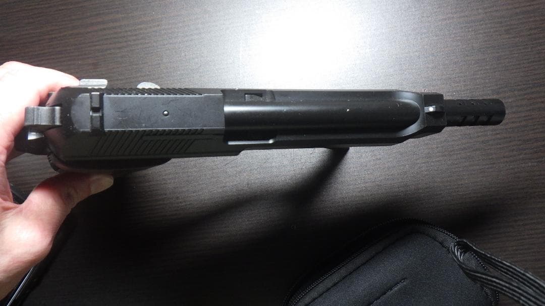 く*ん様 東京マルイ　電動ハンドガン　M９３R　18歳以上