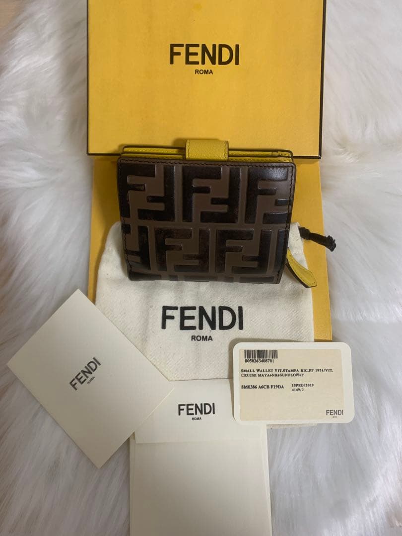 美品！FENDI 折財布