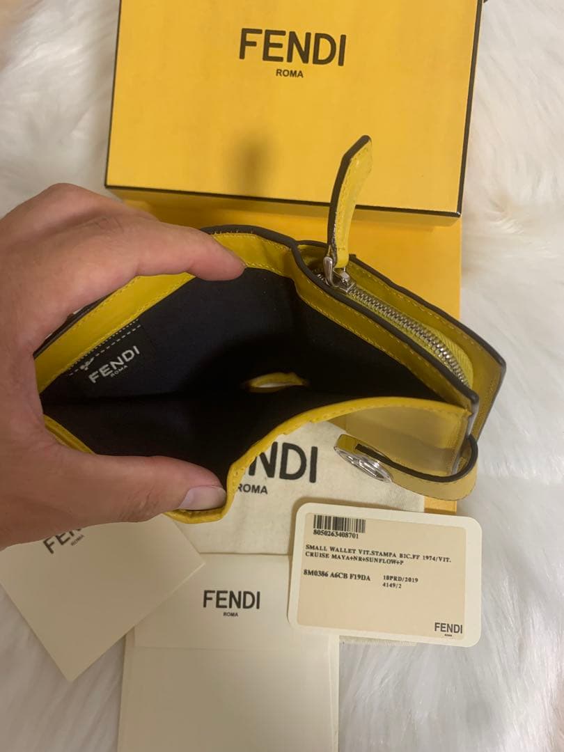 美品！FENDI 折財布