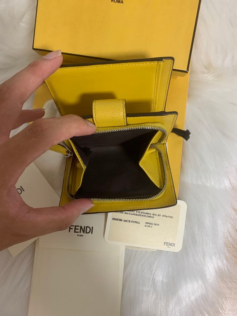 美品！FENDI 折財布