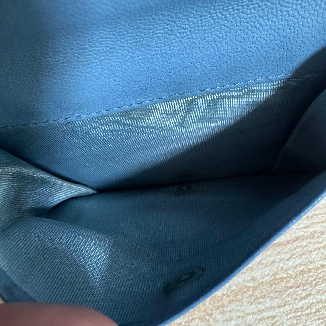 極美品 プラダ 二つ折り ダイアグラム キルティング ブルー 1MV204