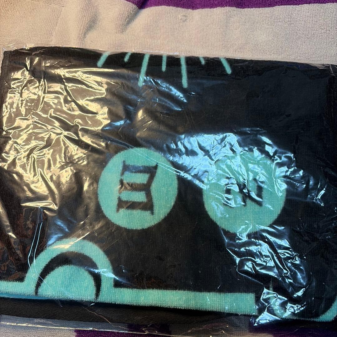 ずとまよ　未使用　初期タオル　土星とト音記号のタオル