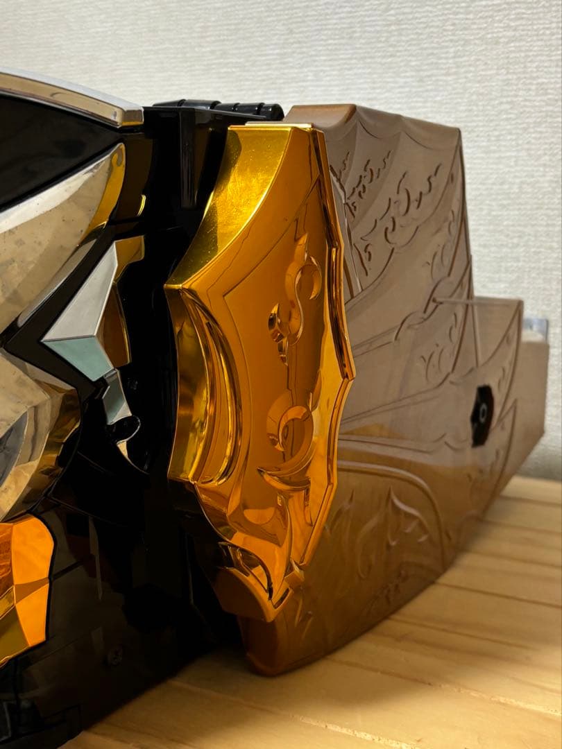 P 牙狼金翔（金） フェイス役物 　　　　　☆レア品残り１点限り☆