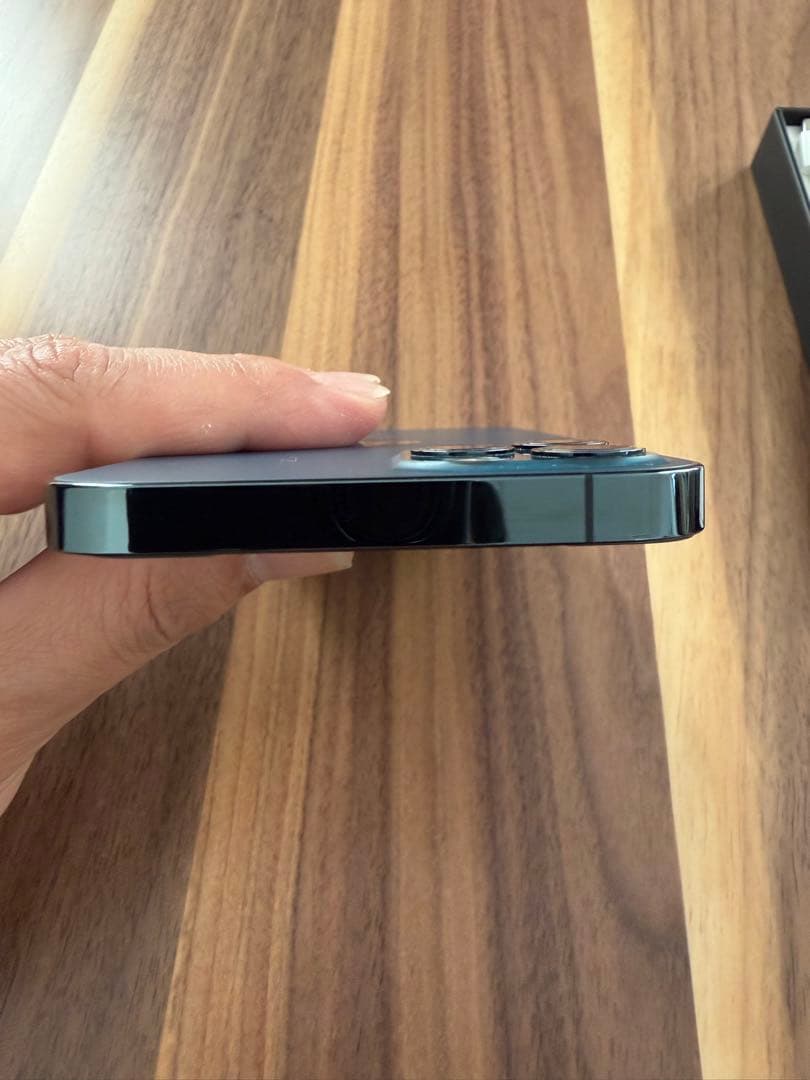 今日、明日売り切り　Apple iPhone 12 Pro 本体 多少値引き可