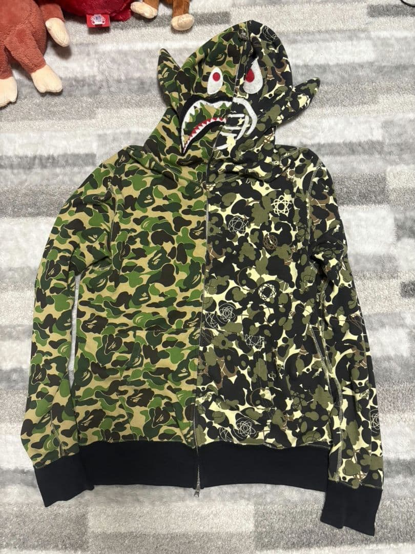 アキメ　A Bathing Ape シャークパーカー