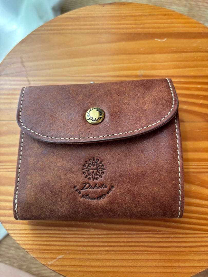 【新品】Dakota ブラウン レザー 折り財布