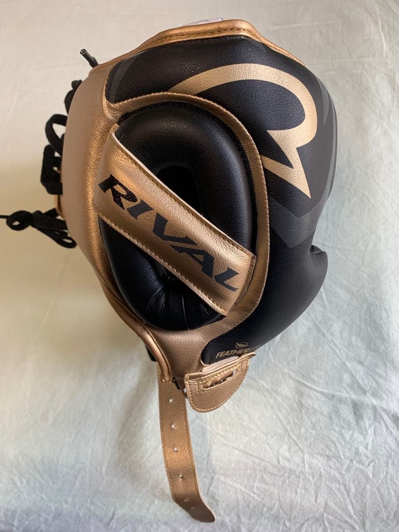 RIVAL ヘッドギア 黒/金 耳保護付き