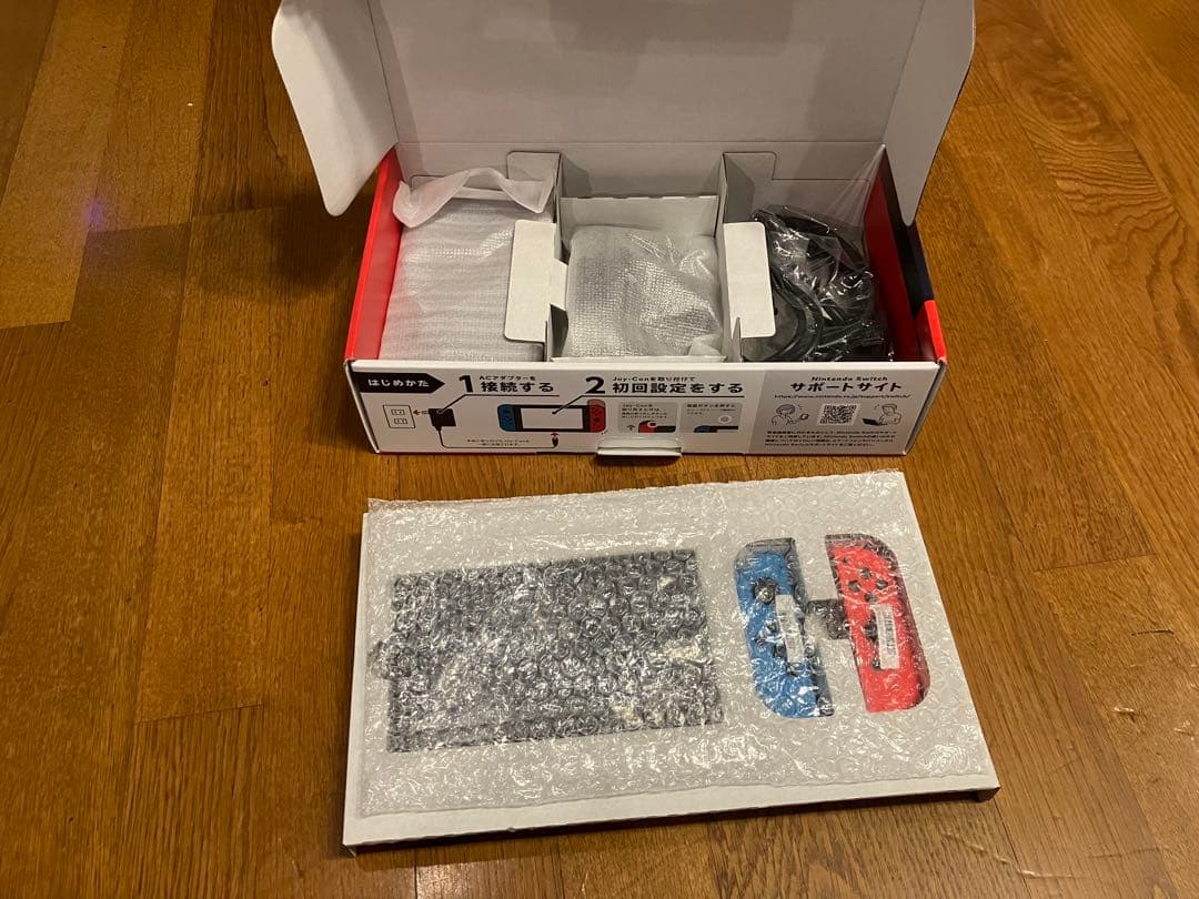 Nintendo Switch 本体 青/赤 Joy-Con おまけ付