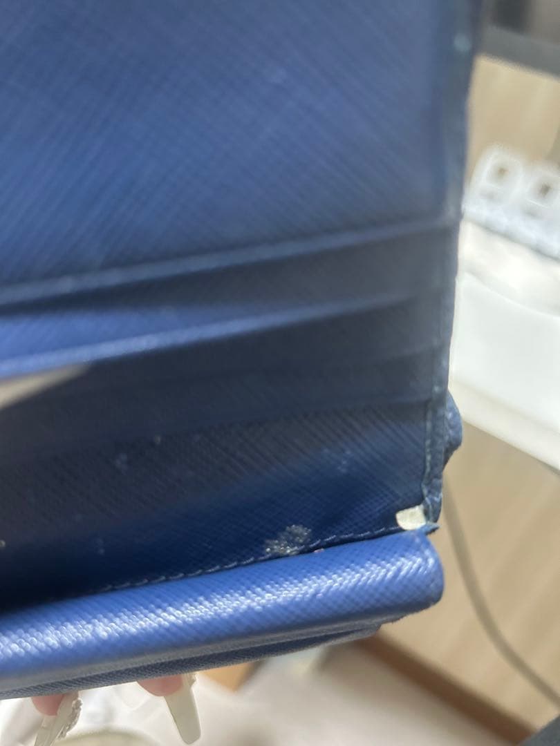 PRADA 二つ折り財布 サファイアーノ