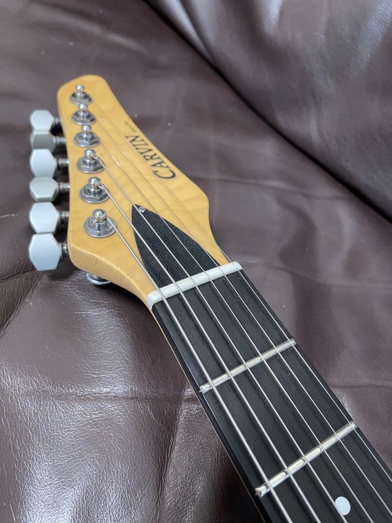 Carvin Bolt SSS エレキギター