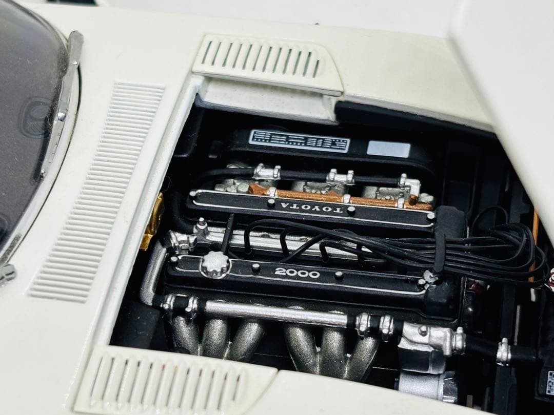 た*し様 1/18 AUTOart オートアートTOYOTA 2000GT大型モ