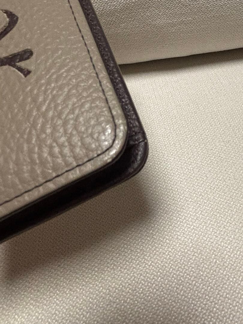 キタムラ　二つ折り財布　サンドベージュ