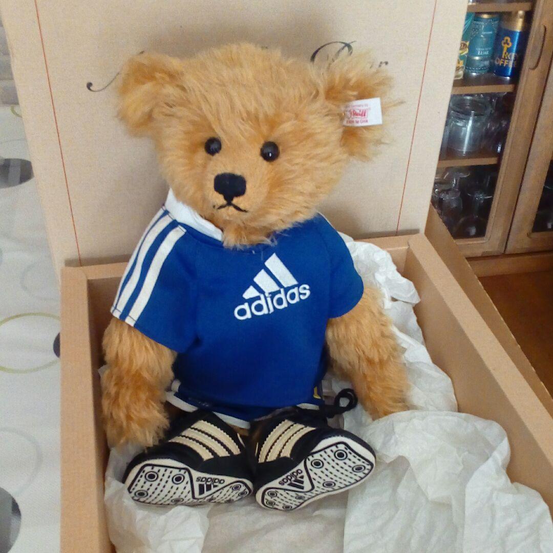 Steiff 社のテディベア