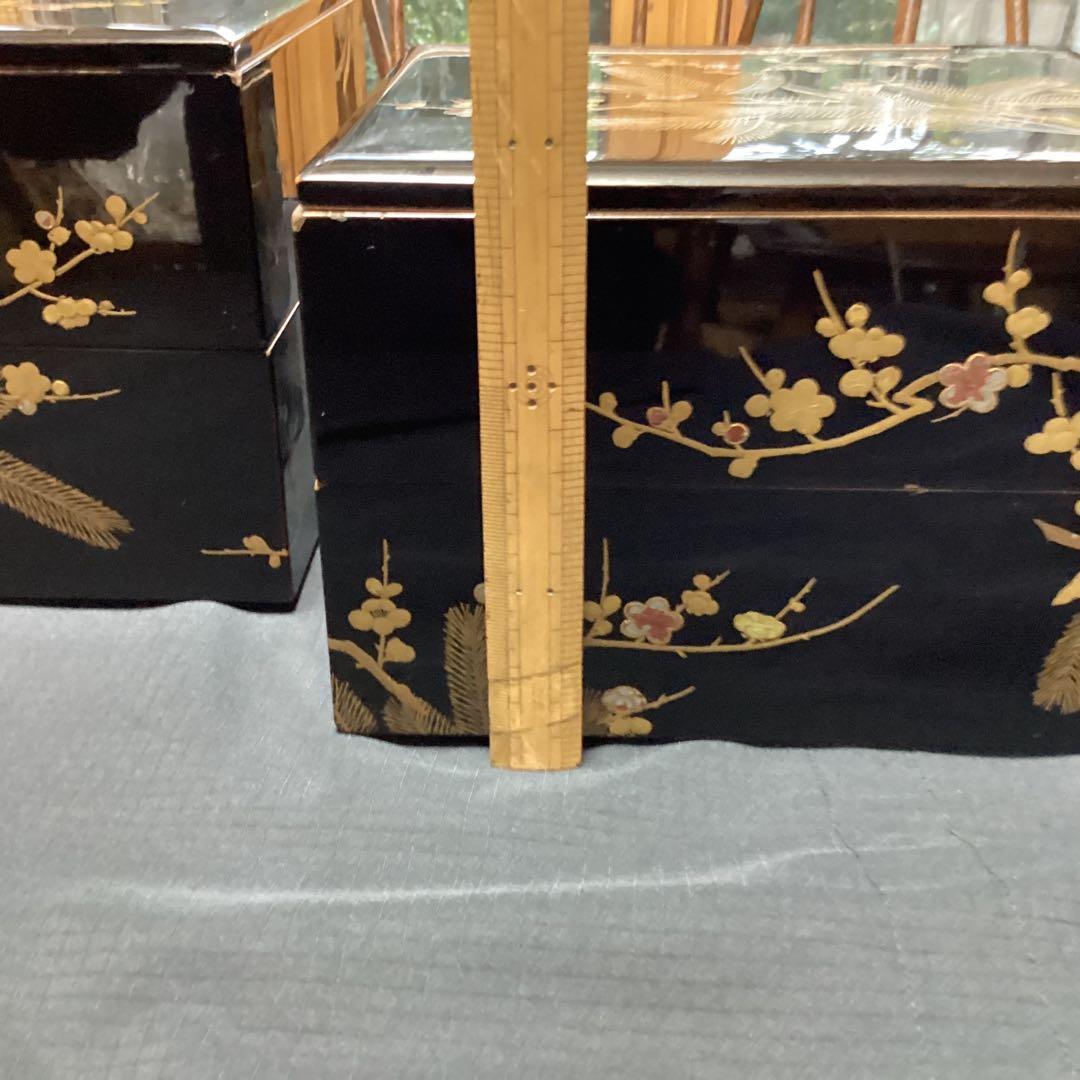 k2f-4 黒色重箱 4段 金箔装飾　漆器　年代物　松竹梅　縁起物