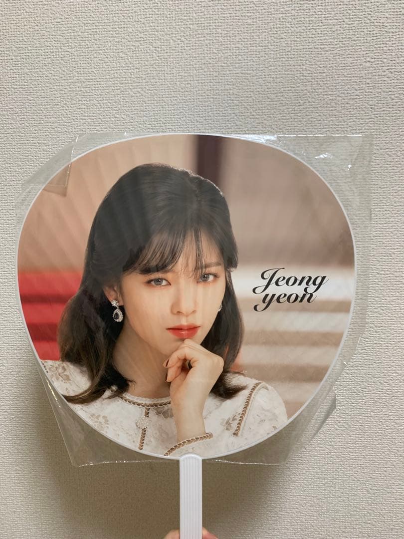 JEONG YEON TWICE グッズ 歴代ペンライト付き(単品売り可能)