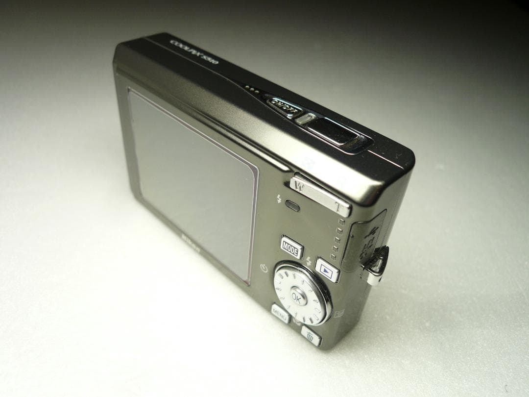 Nikon★COOLPIX S510⭐️極美品⭕️安心の実働品❤️ガンメタの輝き