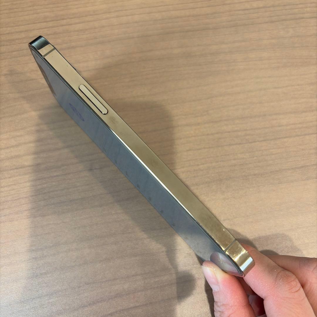 iPhone12pro 256gb ゴールド　本体