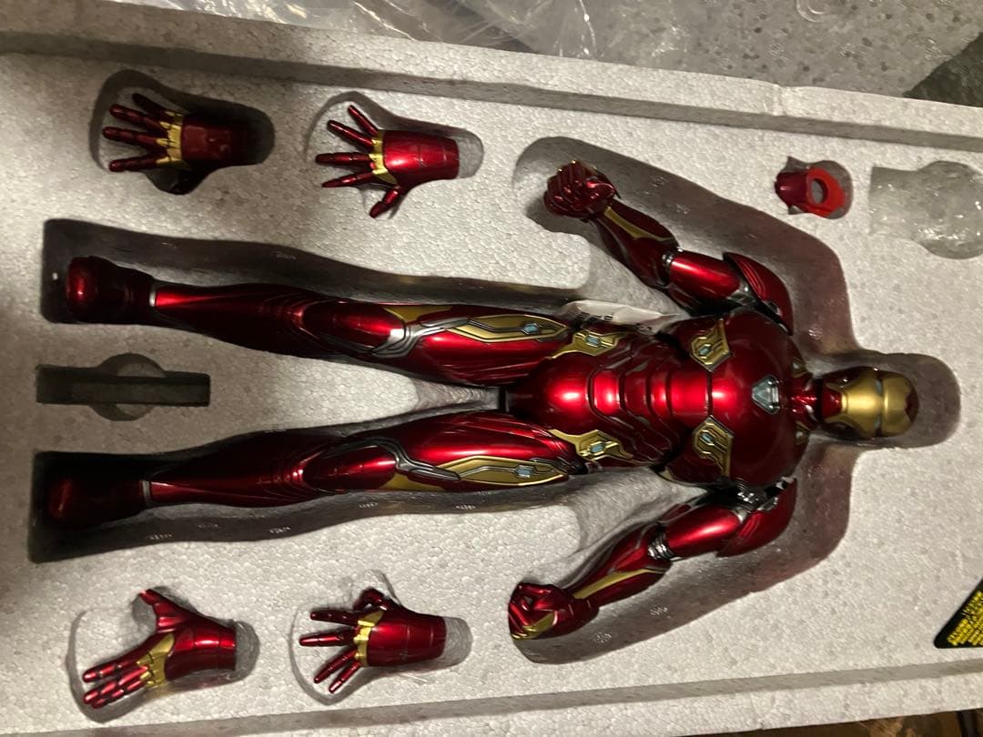 ホットトイズ　「インフィニティ・ウォー」　アイアンマン　マーク50 訳あり