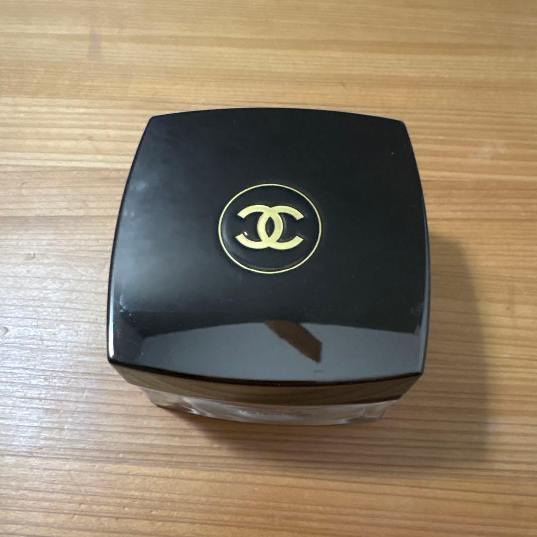 CHANEL サブリマージュ ル タン 01 ベージュ