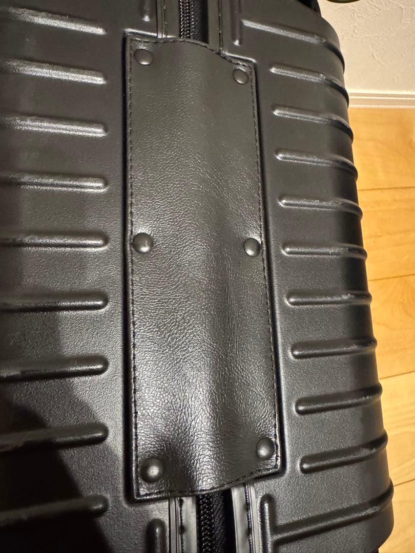 RIMOWA コンパクト