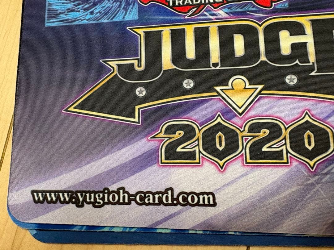 遊戯王北米版公式正規品judgeディメンションアトラクター　プレイマット