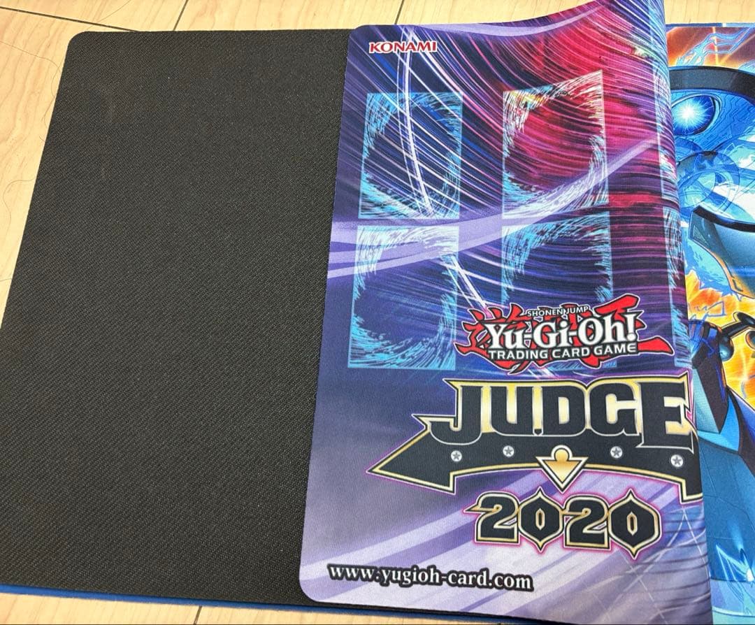 遊戯王北米版公式正規品judgeディメンションアトラクター　プレイマット