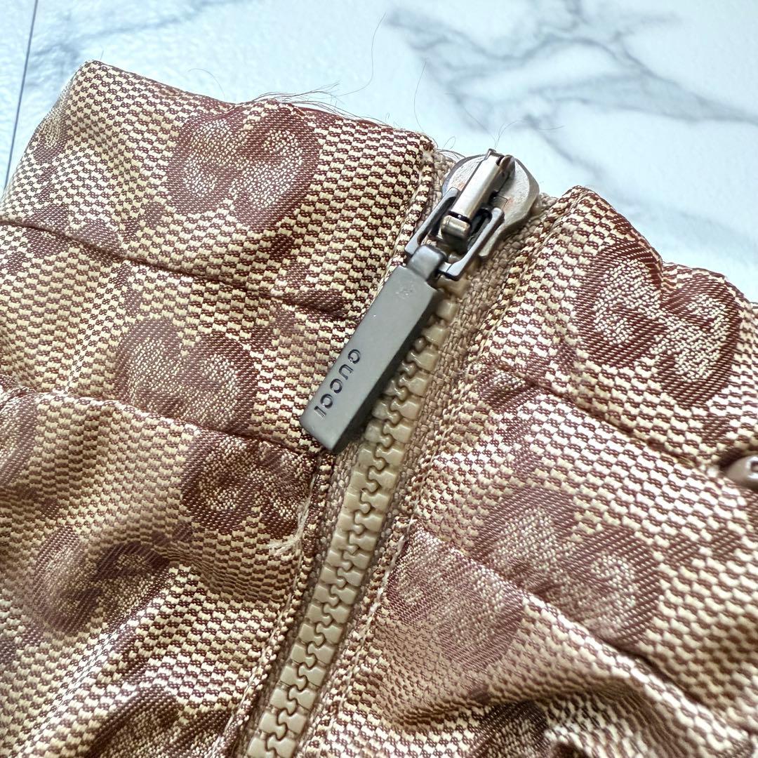 グッチ GG モノグラム ドッグウェア 犬服 小型犬　ナイロン コート