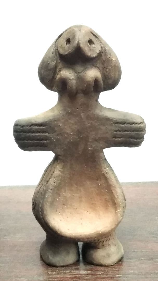 縄文土偶　焼き物　ビーナス系