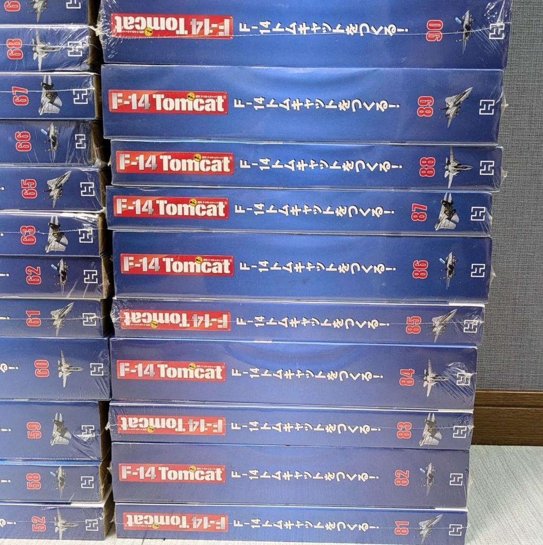 未開封品　週刊 F-14 hachette アシェット トムキャットをつくる
