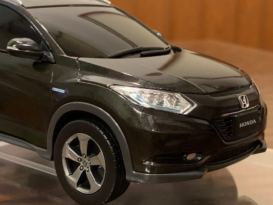 ホンダ ヴェゼル RU系 カラーサンプル模型 （ミスティグリーンパール）ミニカー