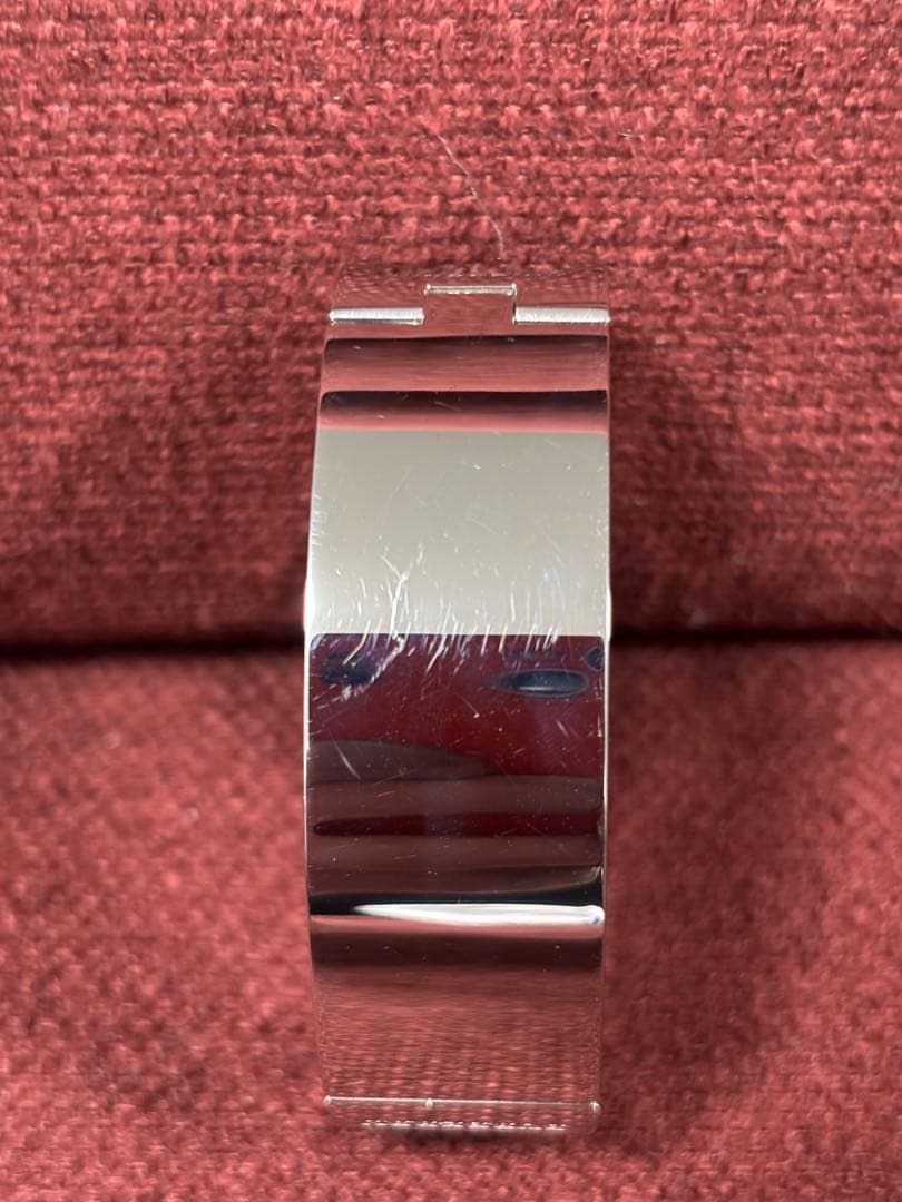 BURBERRY 金属ベルト チェック柄