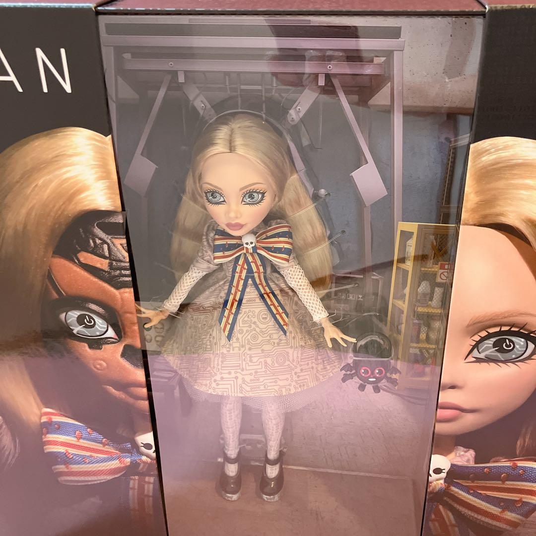 モンスターハイ　ミーガン　M3GAN スカルレクター　Megan ドール