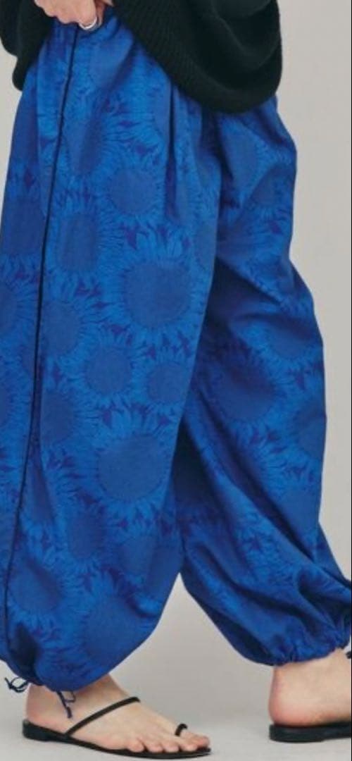 カレンソロジー　コクーンパンツ　ひまわり