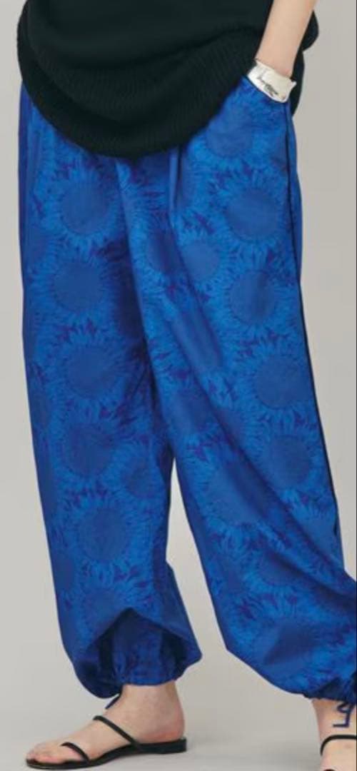 カレンソロジー　コクーンパンツ　ひまわり