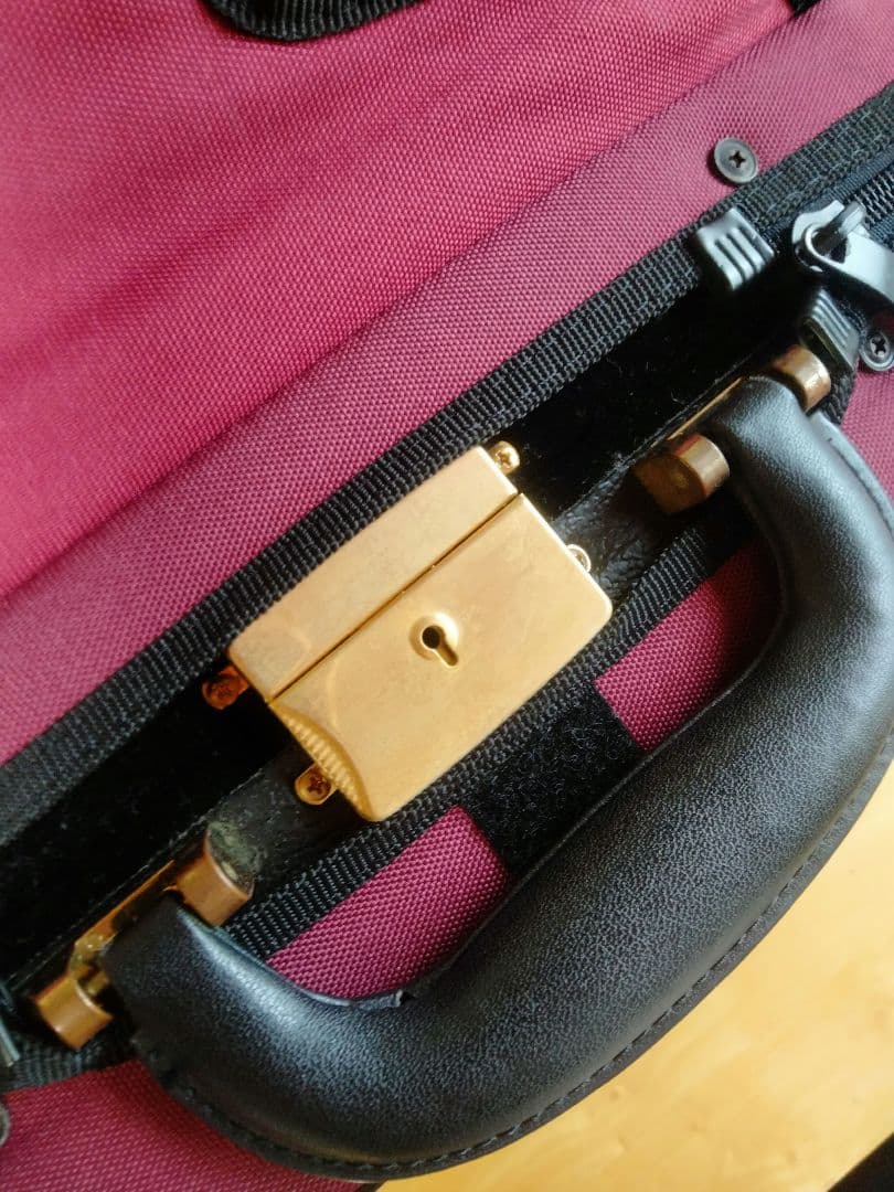 スーパーライト　4/4バイオリンケース　四角赤　バーガンディ