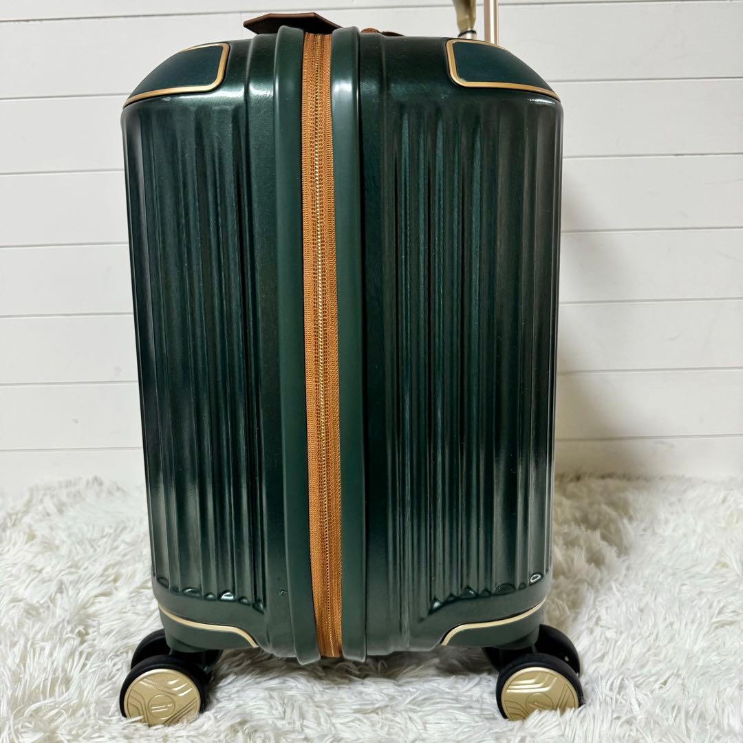 新品未使用✨hartmann キャリーケース　ノヴァクラシック　ダークグリーン