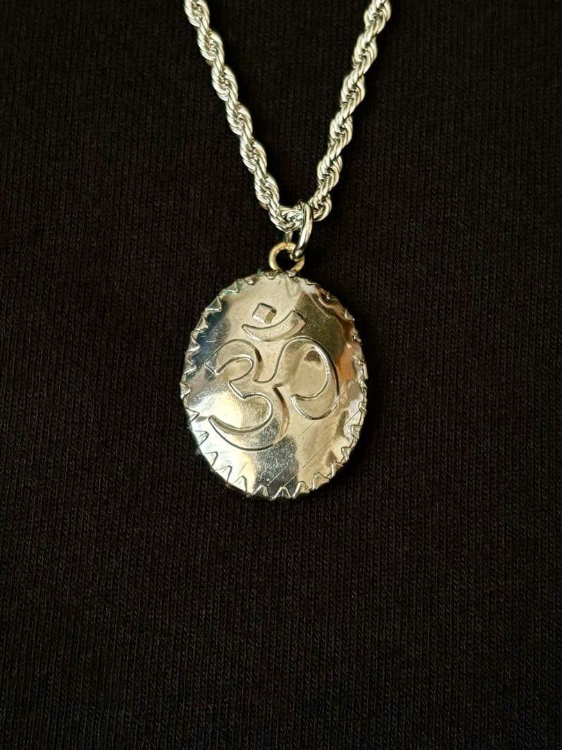 藤井風さん　女神ラクシュミー〈カラフル〉オームペンダント⭐︎おまけつき