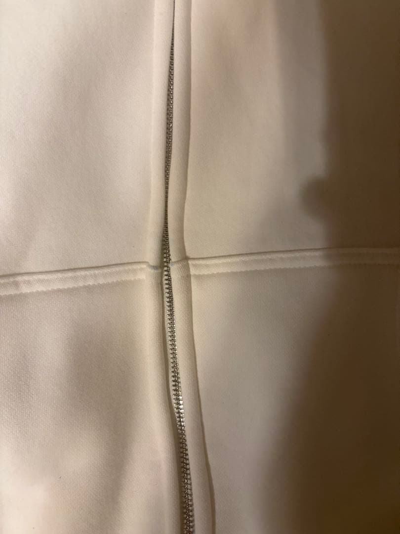 ideaswamホワイトzipパーカーM