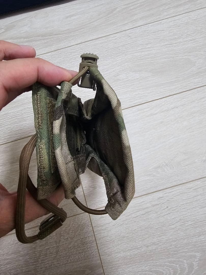 TYR ラジオポーチ