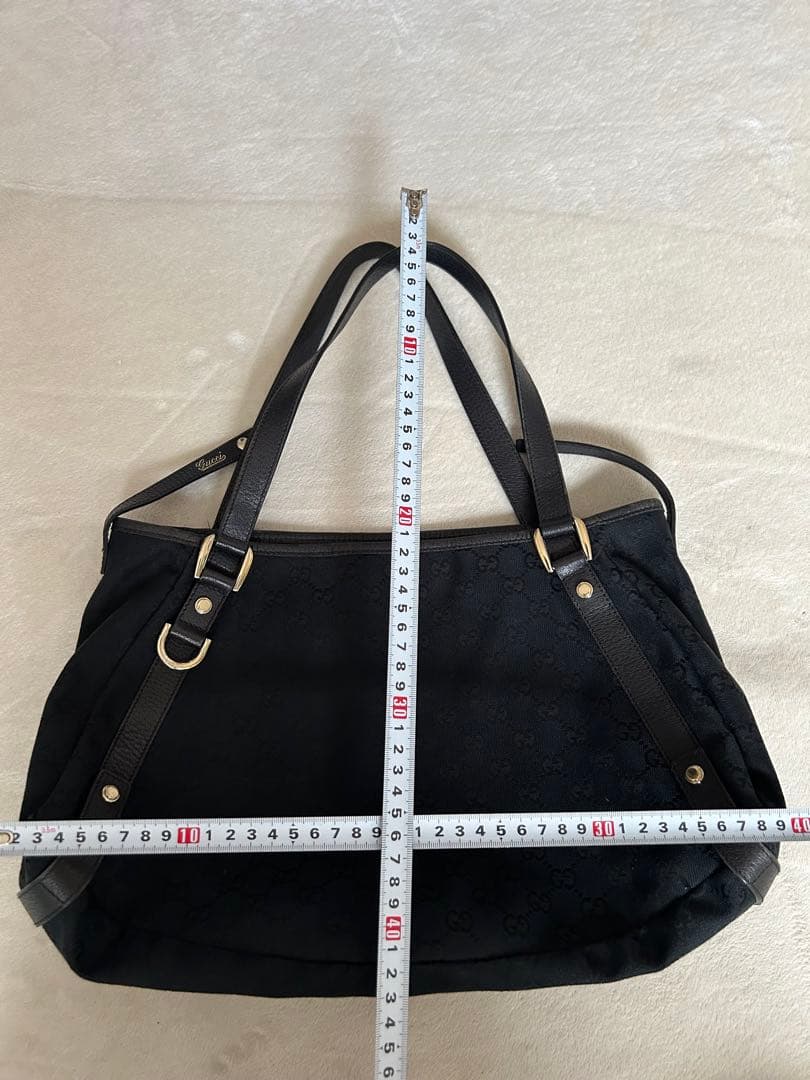 Ｐ　GUCCI トートバック　黒GGキャンバス