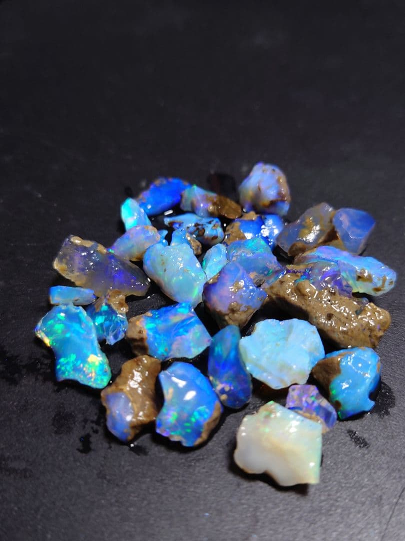 エチオピア　チョーク　オパール原石 詰合わせ　鉱物　標本　約10g分50CT近く