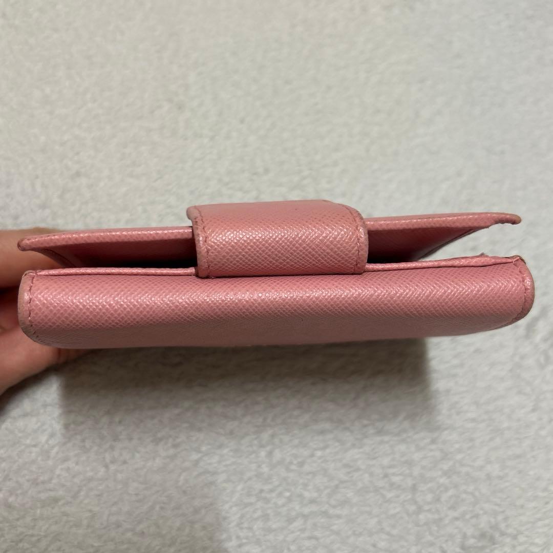 PRADA 二つ折り財布 ピンク レザー