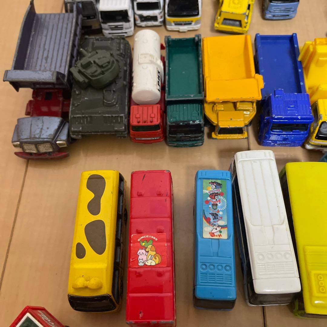 トミカまとめ売り　働く車　70台＋トラック
