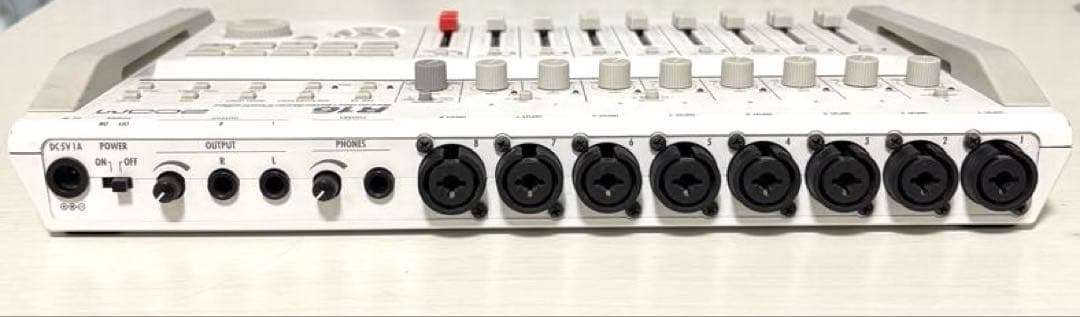 ZOOM R16 マルチトラックレコーダー / オーディオインターフェース