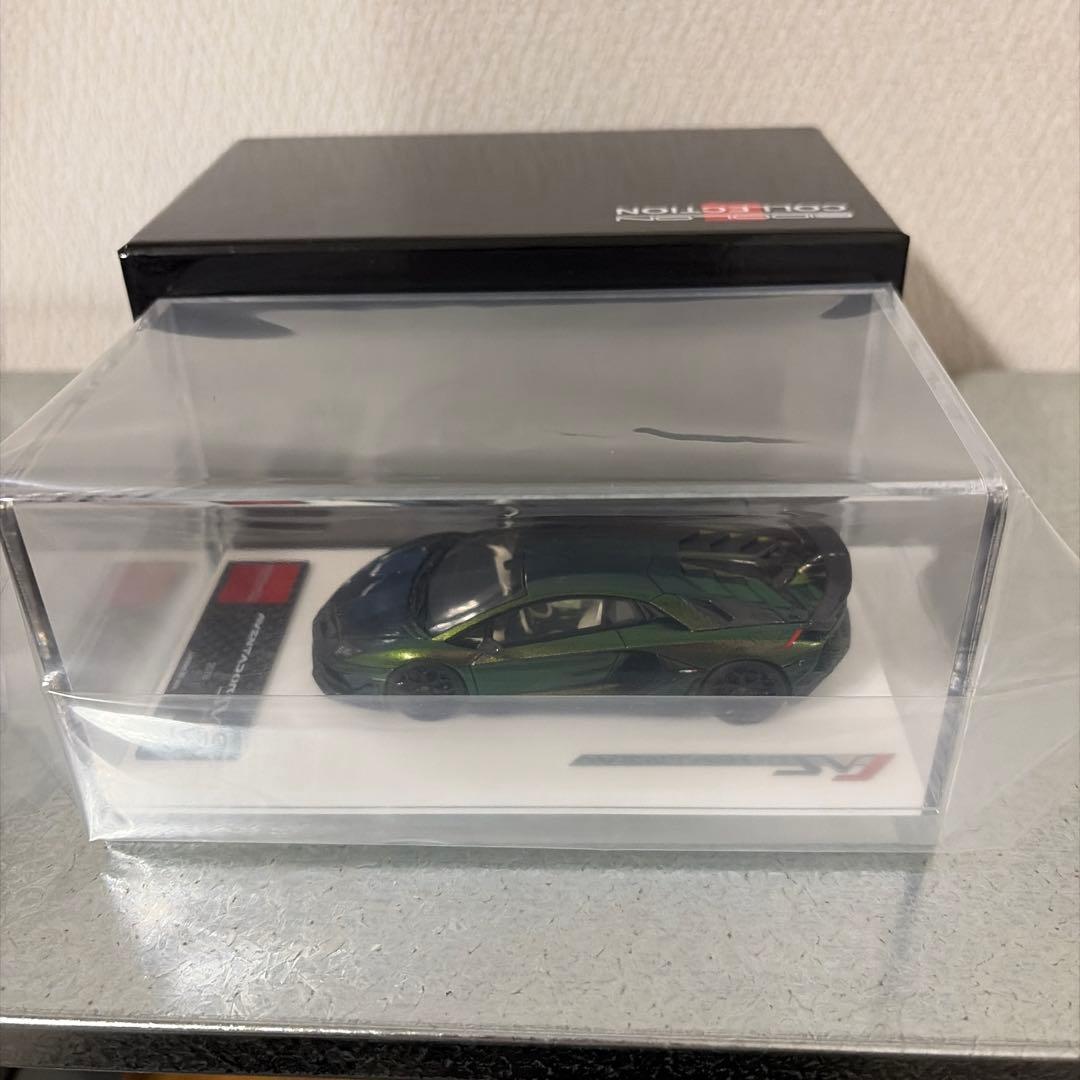アイドロン　1/43 ランボルギーニ　アヴェンタドールSVJ ミニカー