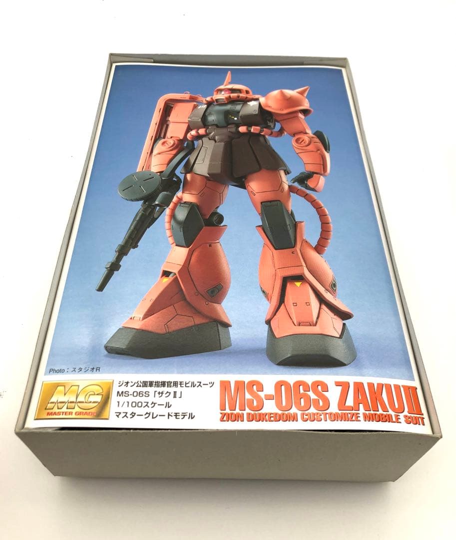 R ガンプラ セットMS-06 ZAKU II & RX-78-2