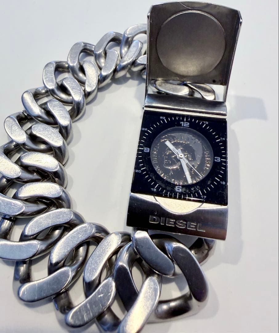 t*n様 【激レア】ディーゼル DZ-1144 シルバー 腕時計 y2k バング