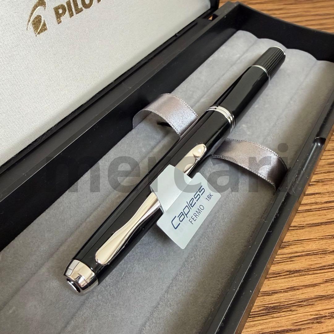 パイロット*万年筆*キャップレスフェルモ黒