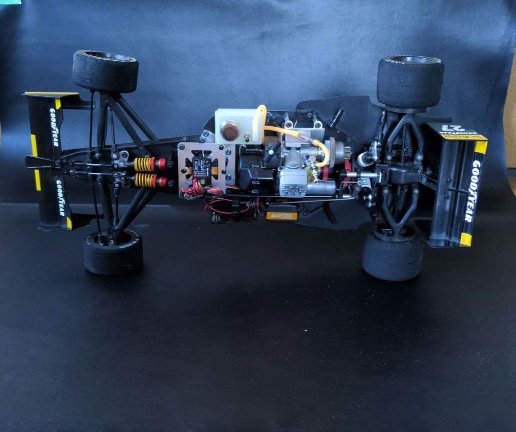 京商　Ferrari F1 1/8スケール グローエンジン